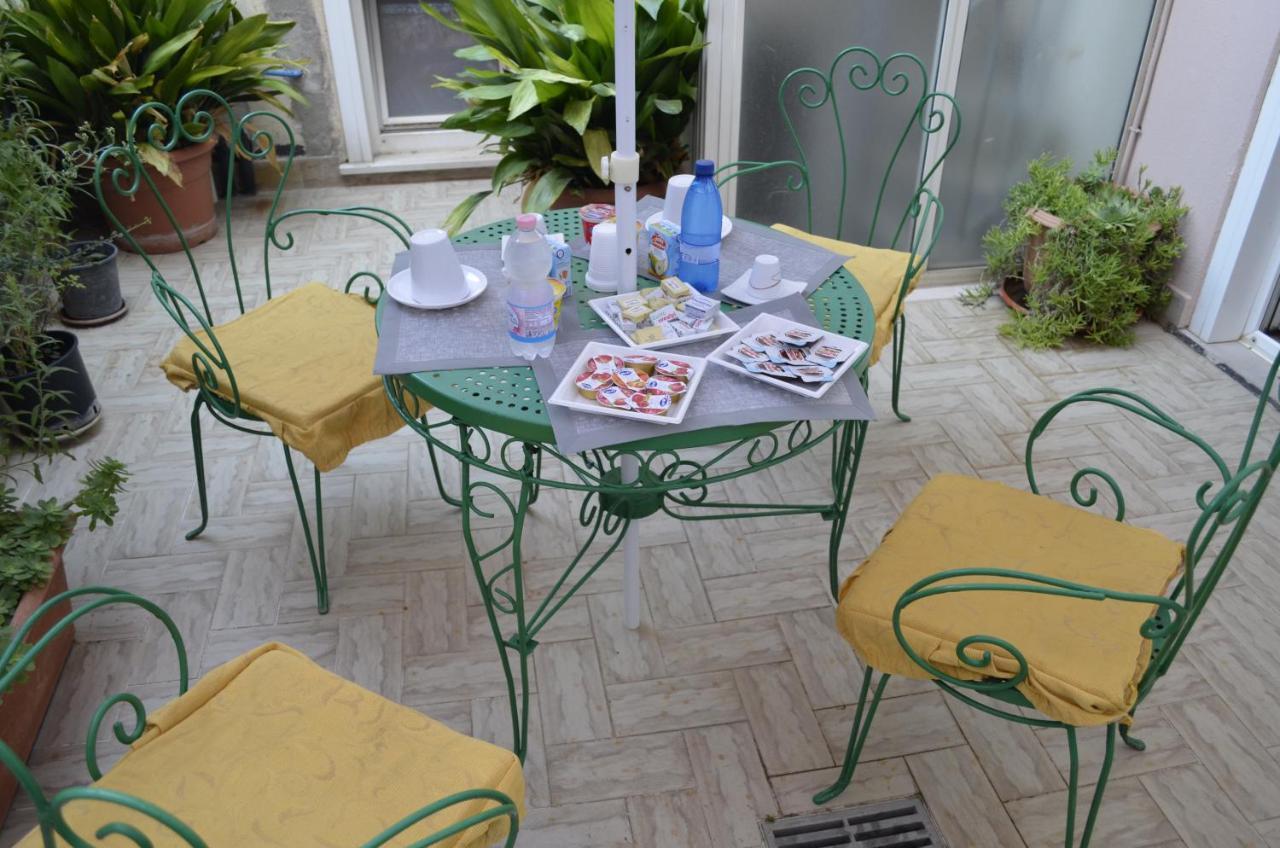 B&B Le Colonne Montefusco Exterior photo